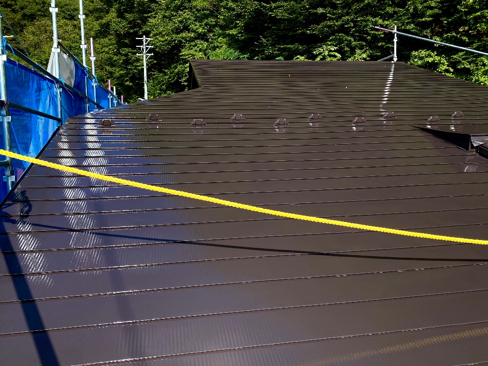諏訪市一文字葺き屋根塗装工程2-5