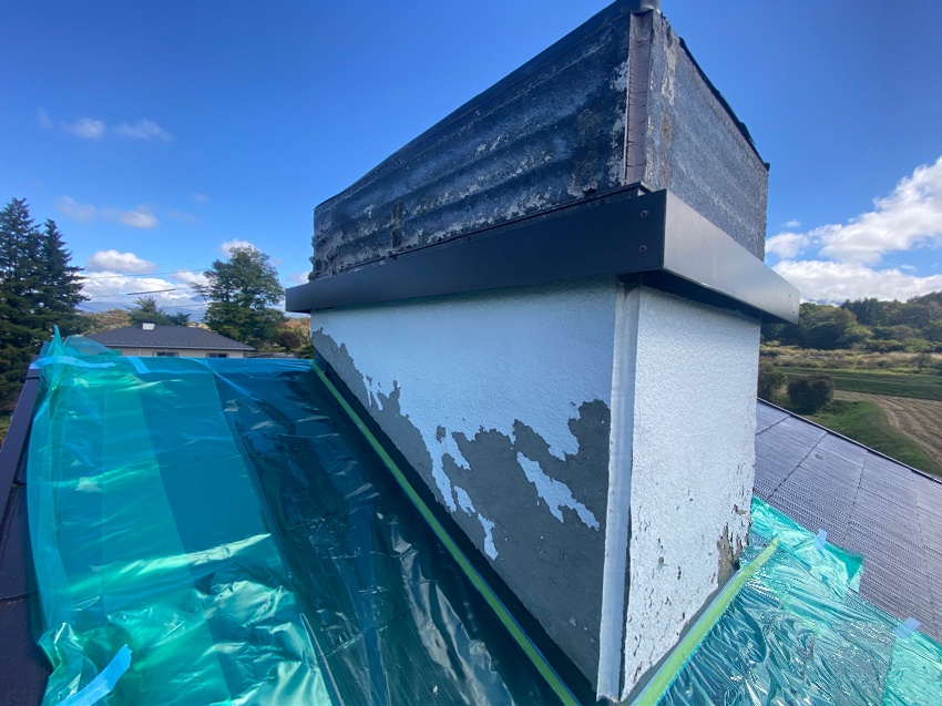 原村 飾り煙突補修 施工前の劣化状況