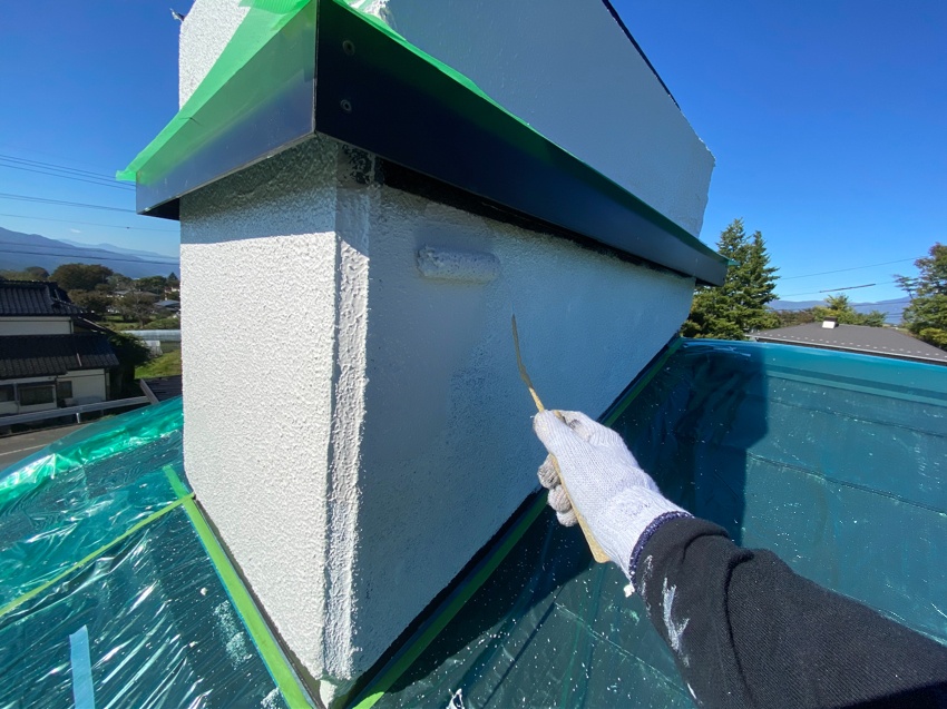 工程2-6 フッ素塗料の中塗り作業