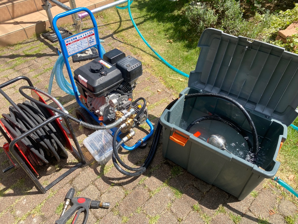 工程1-5 屋根全面の高圧洗浄