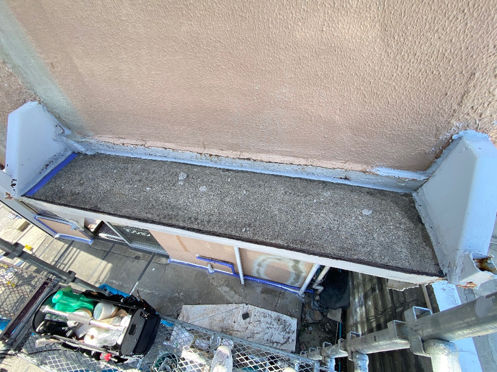 工程4-6 鉄骨階段・隙間へのシーリング防水処理