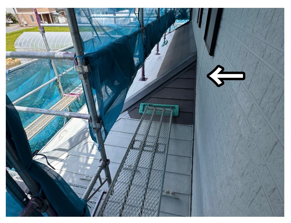 1階屋根下塗り1